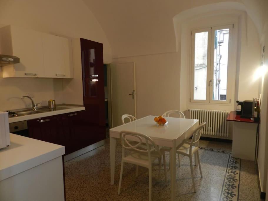 Sea View, In The Old Town Santo Stefano Al Mare Apartment Exterior photo